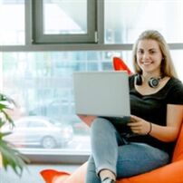 Ausbildung als Kauffrau für Dialogmarketing bei der TIMOCOM GmbH Ausbildung als Kauffrau für Dialogmarketing bei der TIMOCOM GmbH