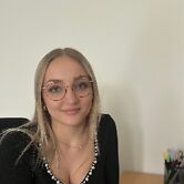Nina - Azubi bei der Care Concept AG