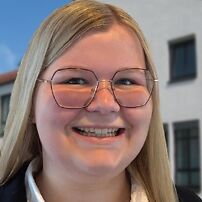 Ausbildung als Bankkauffrau bei der Raiffeisenbank Schwaben Mitte eG Ausbildung als Bankkauffrau bei der Raiffeisenbank Schwaben Mitte eG
