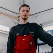 Ausbildung als Kfz-Mechatroniker bei der CCF Centro Commerciale GmbH Ausbildung als Kfz-Mechatroniker bei der CCF Centro Commerciale GmbH