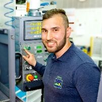 Ausbildung als Mechatroniker bei der FRoSTA AG
