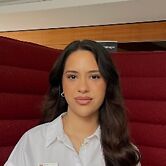 Hayriye NurBankkauffrau