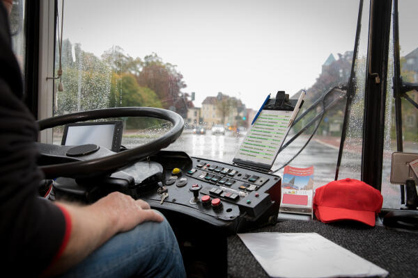 Fahrerkabine im Bus