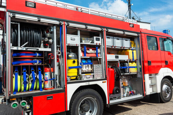 Feuerwehrfahrzeuge fahren und bedienen können