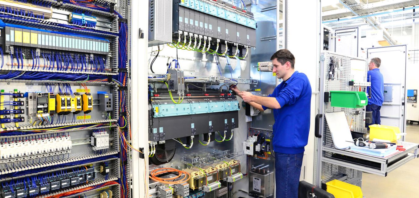 Elektroniker fuer Betriebstechnik