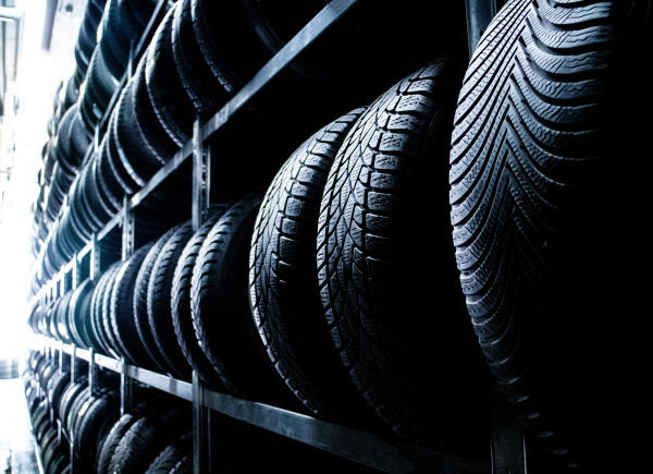 Lager für Autoreifen Lager für Autoreifen