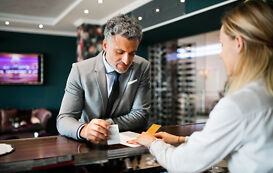 Kaufmann für Hotelmanagement Kaufmann für Hotelmanagement