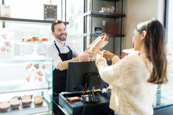 In der Bäckerei Waren verkaufen In der Bäckerei Waren verkaufen