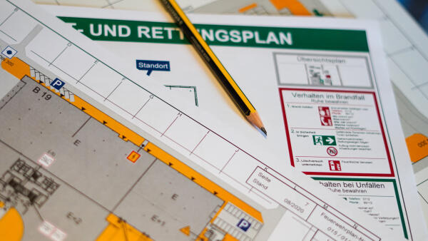 Brandschutzsachverständige arbeiten Brandschutzpläne aus Brandschutzsachverständige arbeiten Brandschutzpläne aus