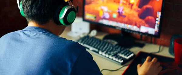 E-Sportler beim zocken E-Sportler beim zocken