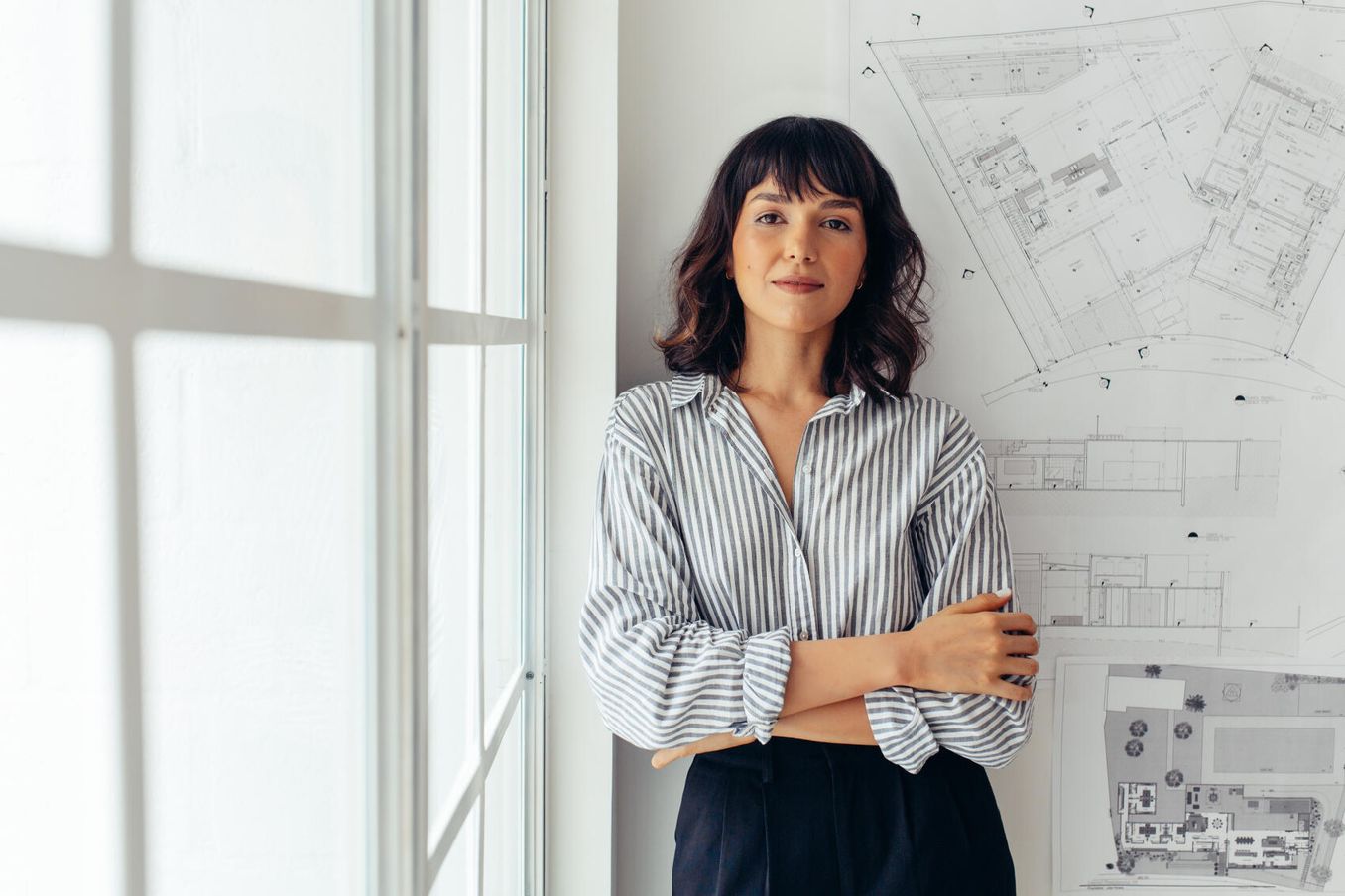 Architektin bei der Arbeit
