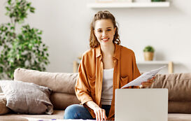 Mitarbeiterin beim Jugendamt Mitarbeiterin beim Jugendamt