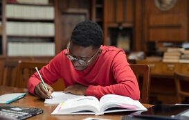 Validität – Student sucht nach ähnlichen Messinstrumenten Validität – Student sucht nach ähnlichen Messinstrumenten