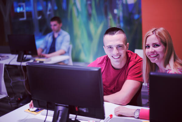 Wie werde ich Programmierer? Ausbildung zur Programmiererin | Azubiyo