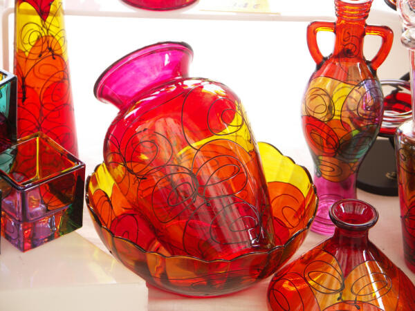 Glasbläser stellen Glasvasen her Glasbläser stellen Glasvasen her