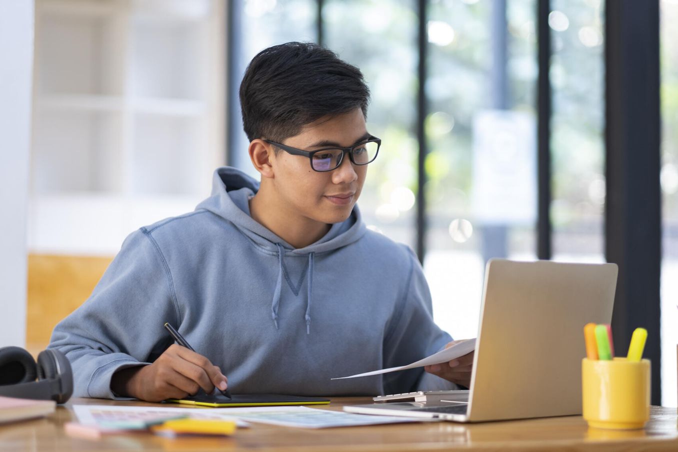GMAT – junger Bewerber macht den Test