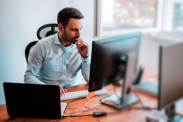 Planerische Tätigkeiten im Büro Planerische Tätigkeiten im Büro