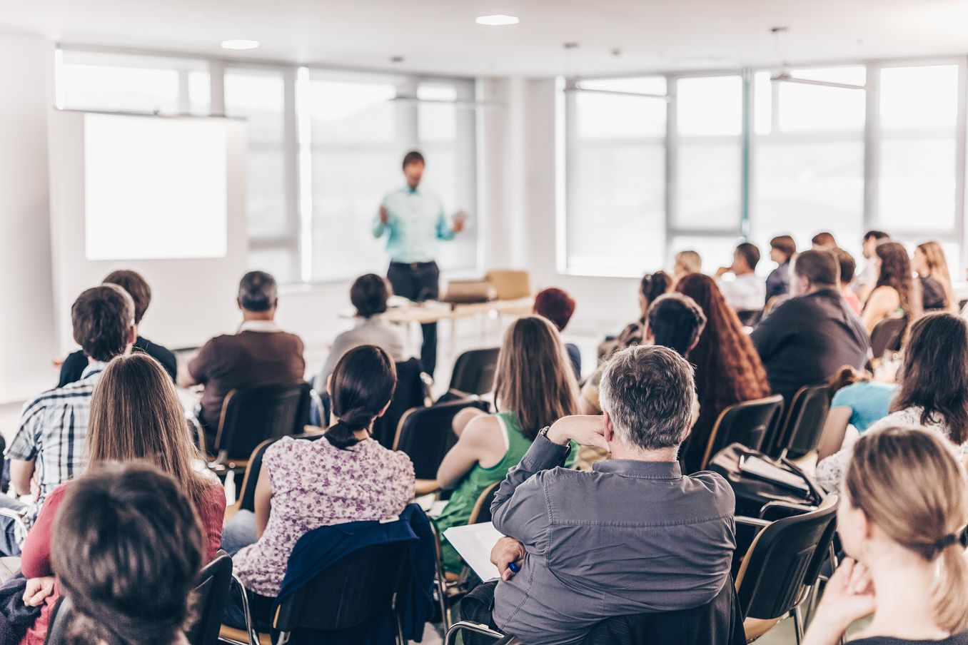 Studenten im Bereich Business Management in der Vorlesung