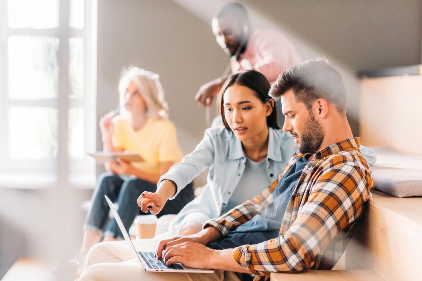 Semesterstart – Studierende besprechen Finanzierung