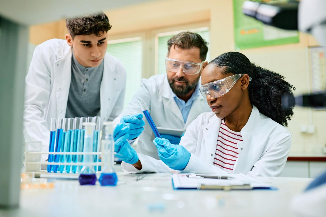 Bionik Studium – Drei Studierende forschen gemeinsam im dualen Studium