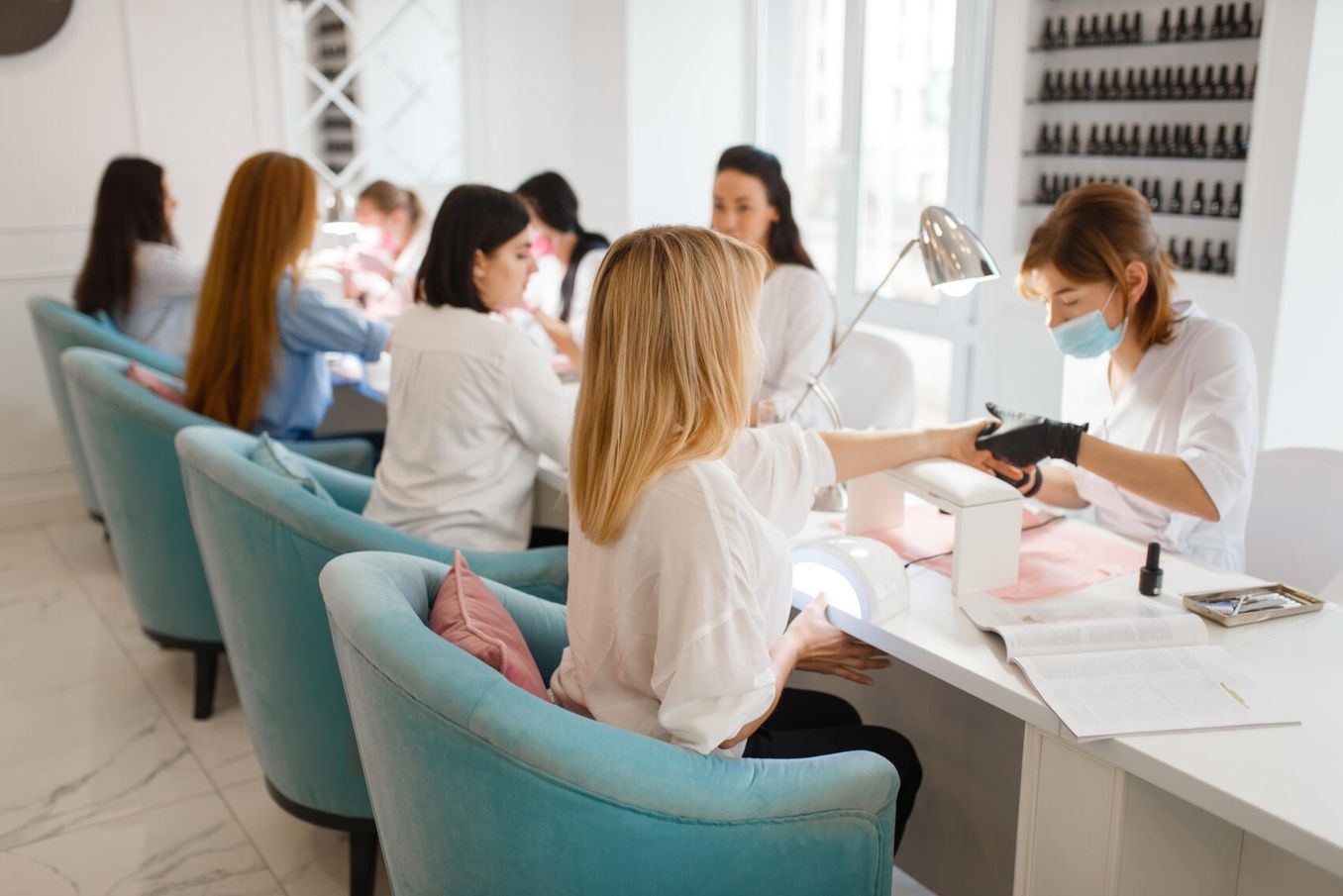 Nageldesigner Studio