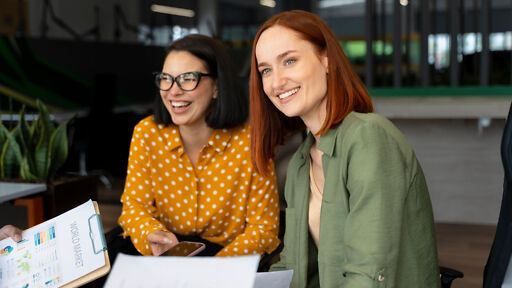 Medienpsychologie – zwei Frauen erforschen Medienauswirkungen Medienpsychologie – zwei Frauen erforschen Medienauswirkungen