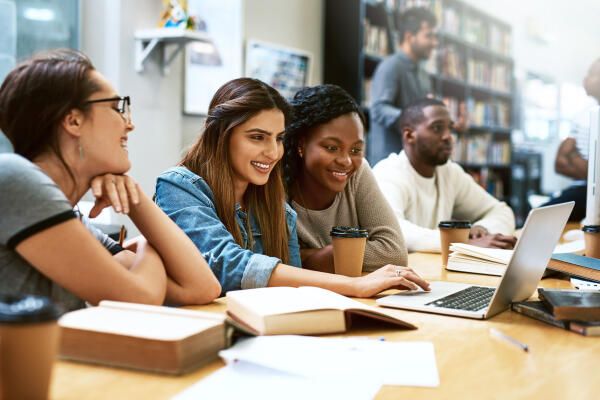 Studenten führen ethnographische Forschung durch