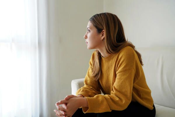 Gelassenheit – Frau macht kurze Pause