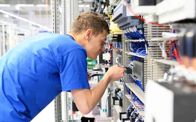 Elektroniker für Gebäude- und Infrastruktursysteme Ausbildung Elektroniker für Gebäude- und Infrastruktursysteme