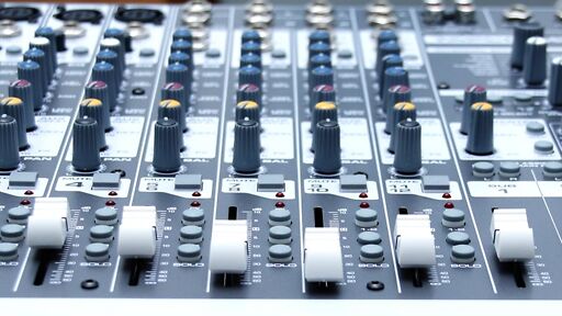 Ausbildung Beamter in der Fernmelde- und Elektronischen Aufklärung Ausbildung Beamter in der Fernmelde- und Elektronischen Aufklärung