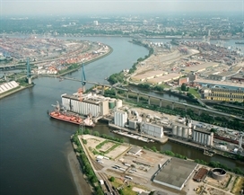 aboutus_39pu3l107228_eihx_272_217.jpg