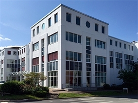 aboutus_3i6f4bnp71802_xdxh_272_203.jpg