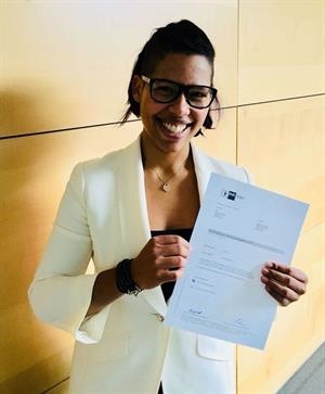 Auszubildende zur Informatikkauffrau bei der STAHLGRUBER GmbH Auszubildende zur Informatikkauffrau bei der STAHLGRUBER GmbH