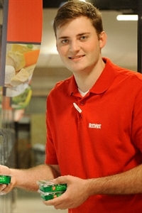 Ausbildung als Handelsfachwirt bei der REWE Markt GmbH Ausbildung als Handelsfachwirt bei der REWE Markt GmbH