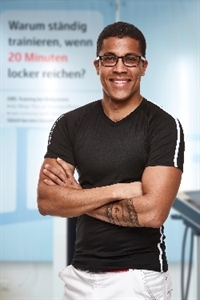 Philipp (33), Fitnessökonomie