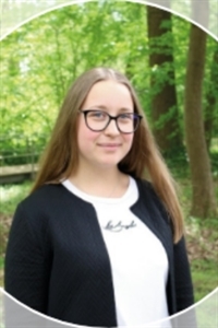 Kaja (19), Industriekaufmann/-frau