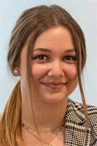 Sarah-LeeBankkauffrau