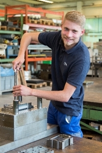 Ausbildung als Werkzeugmechaniker bei der Diehl Defence GmbH & Co. KG