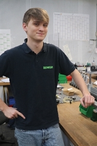 Peter (19), Mechatroniker/in