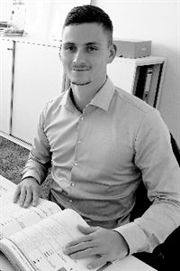 Duales Studium Gesundheitsmanagement bei der Straumann GmbH Duales Studium Gesundheitsmanagement bei der Straumann GmbH