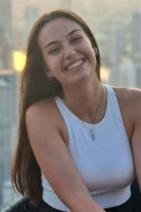 Julia (22), Wirtschaftsinformatik