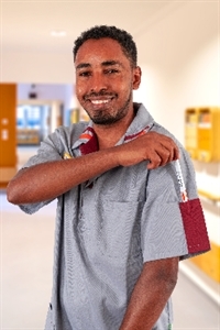 Ermias (31), Pflegefachmann/-frau