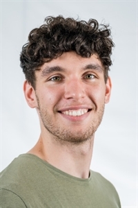 Louis (22), Energiewirtschaft
