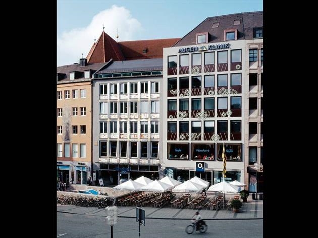 Max Rischart's Backhaus KG: Als Münchner Traditionsunternehmen hat Rischart seinen Firmensitz und seine Verwaltung direkt am Marienplatz 18. 