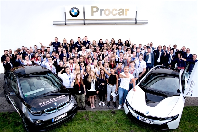 Procar Automobile GmbH: Mit Vollgas ans Ziel! - Ausbildungsstart 2017