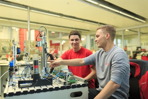 Hilti Industriegesellschaft für Befestigungstechnik mbH: Ausbildung zum Mechatroniker (m/w/d)