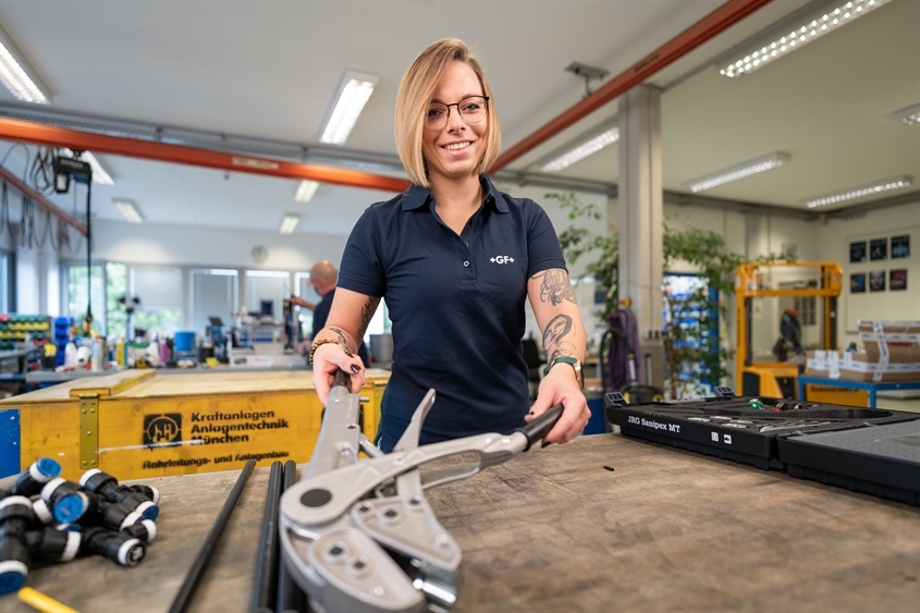 Fischer GmbH Ausbildung Infos & freie Stellen Azubiyo