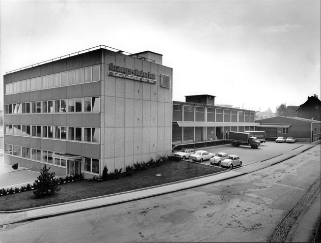 Brangs + Heinrich GmbH: Verwaltungsgebäude und Lager in den 70ern