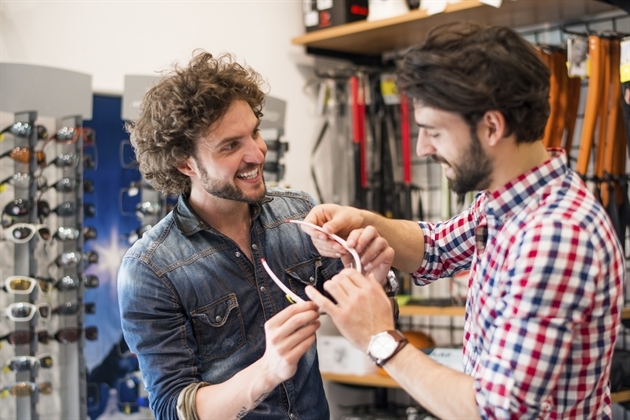 Akademie Handel e.V.: Der Handel bietet ein spannendes Arbeitsumfeld, z.B. im Verkauf...