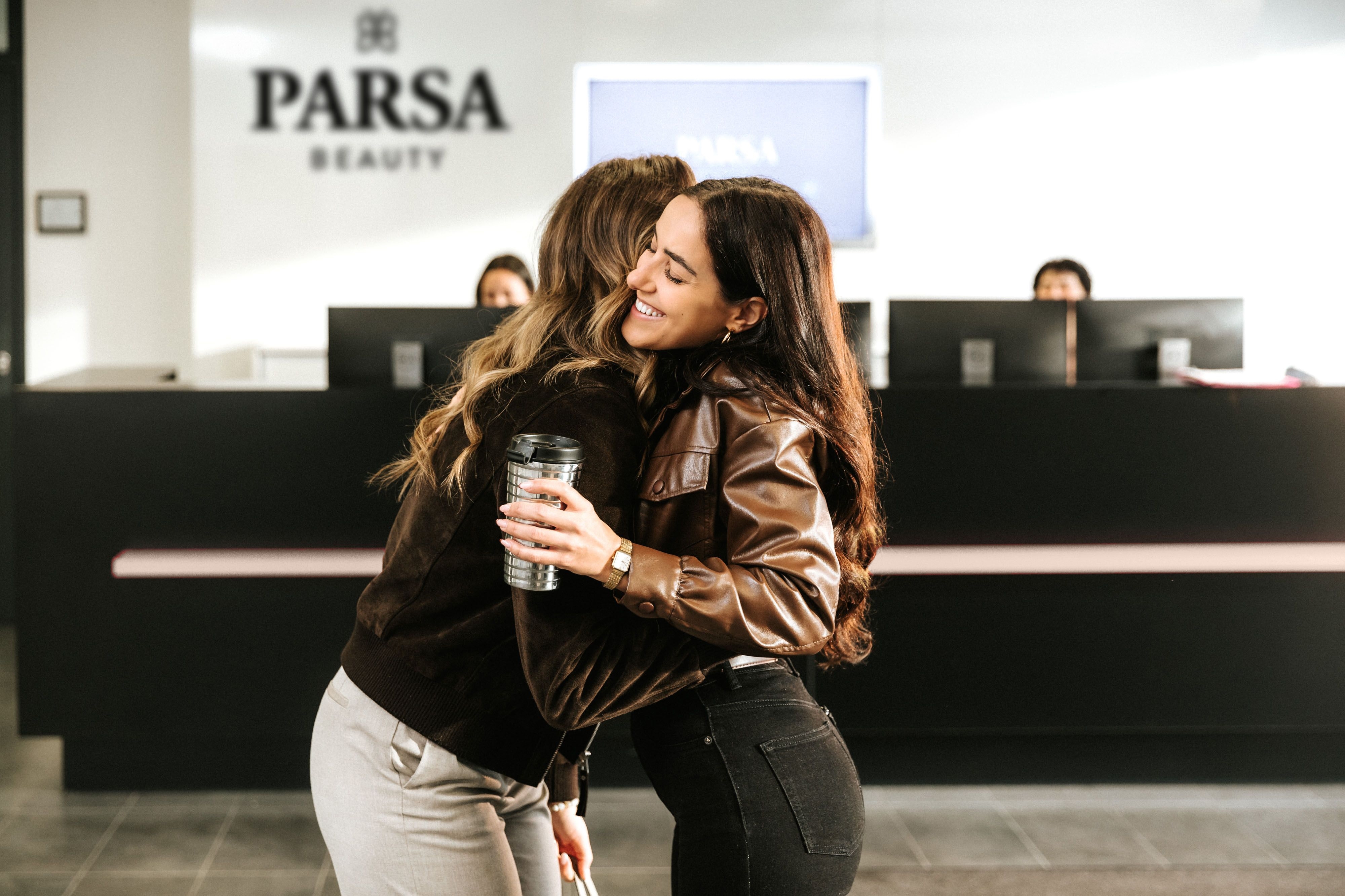 PARSA HAAR- UND MODEARTIKEL GMBH Bild 4